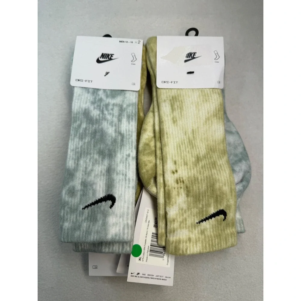 Nike Everyday Plus Cushioned Tie-Dye Crew Socks 4 Pairs Size XL 12-15 DM3407-912